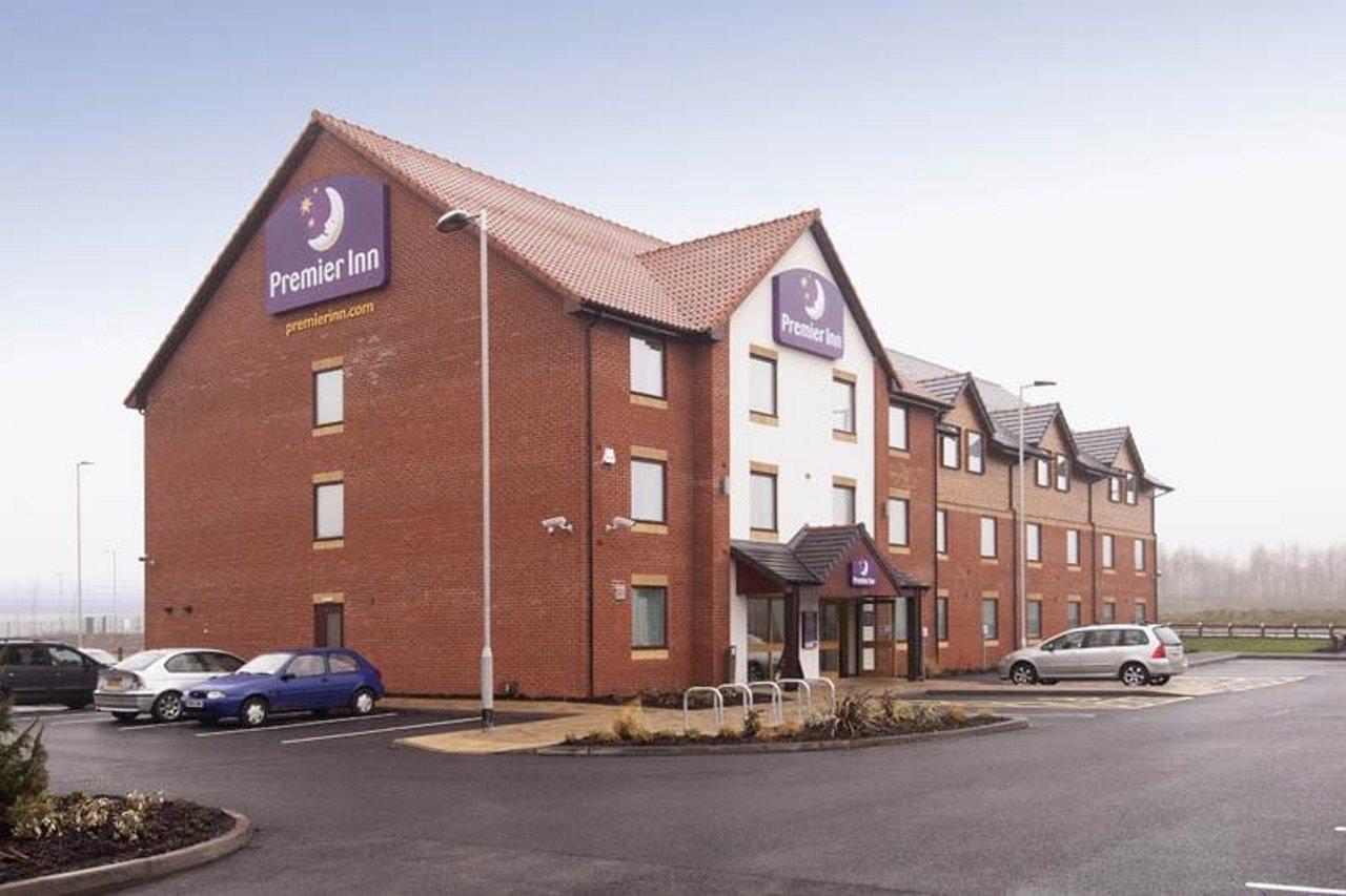 Premier Inn Rugeley Extérieur photo